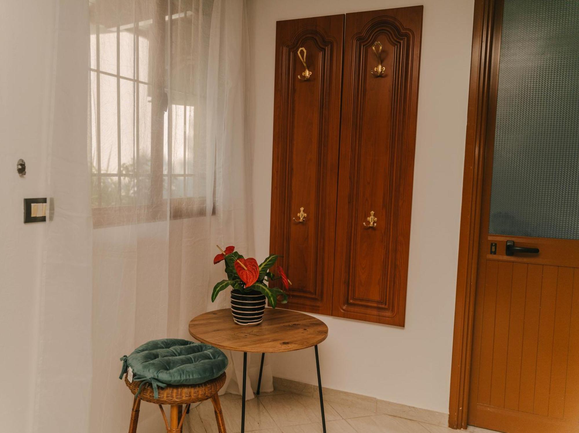 Peaceful Villa In New Bazaar Тирана Екстер'єр фото